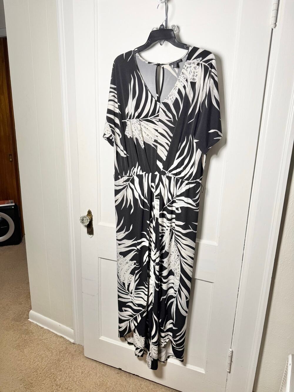 Tribal Black White Boho Slinky Stretchy Short Sleeve Jumpsuit Wedding Size 6 L